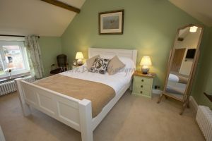 _gorgeous low burn cottage 49.jpg